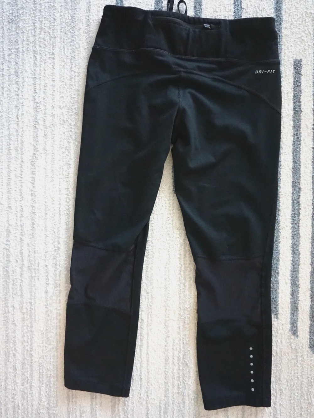 Nike Womens Dri-Fit 3/4 Length Ankle Mesh Panel Running Leggings Black Small
